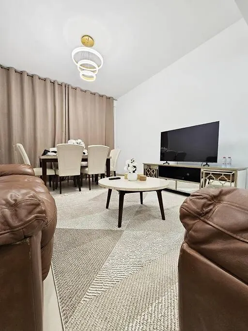 Luxury Downtown Apartment With Burj Khalifa View Dubai