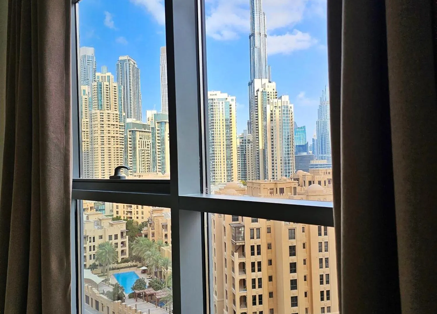 Luxury Downtown Apartment With Burj Khalifa View Dubai