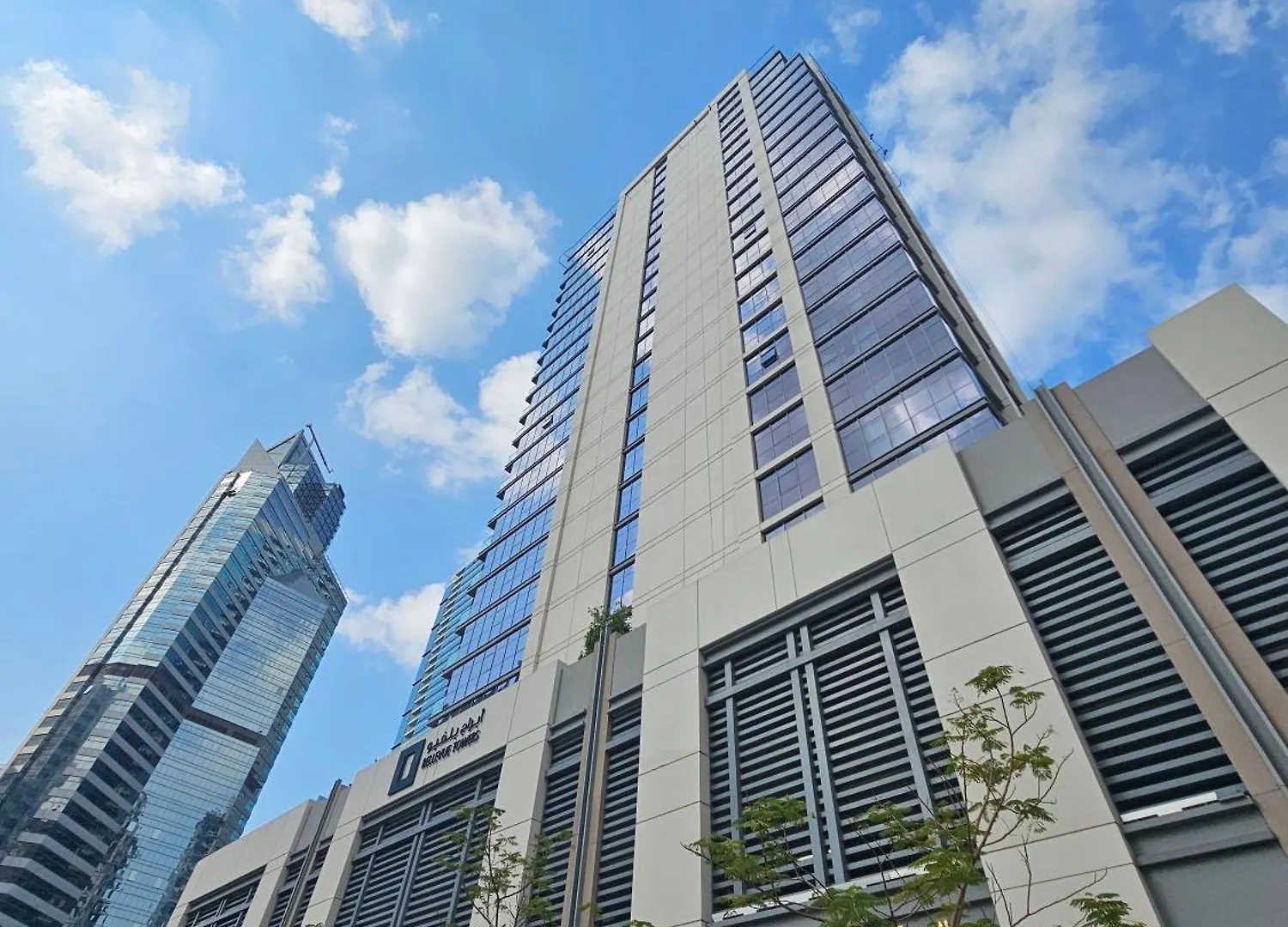 Luxury Downtown Apartment With Burj Khalifa View Dubai